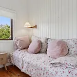 Baarde - 1-2km From The Sea By Interhome