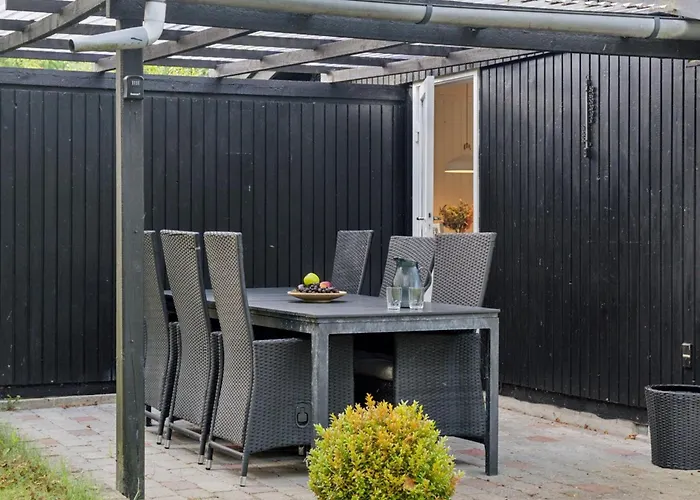 Baarde - 1-2km From The Sea By Interhome *